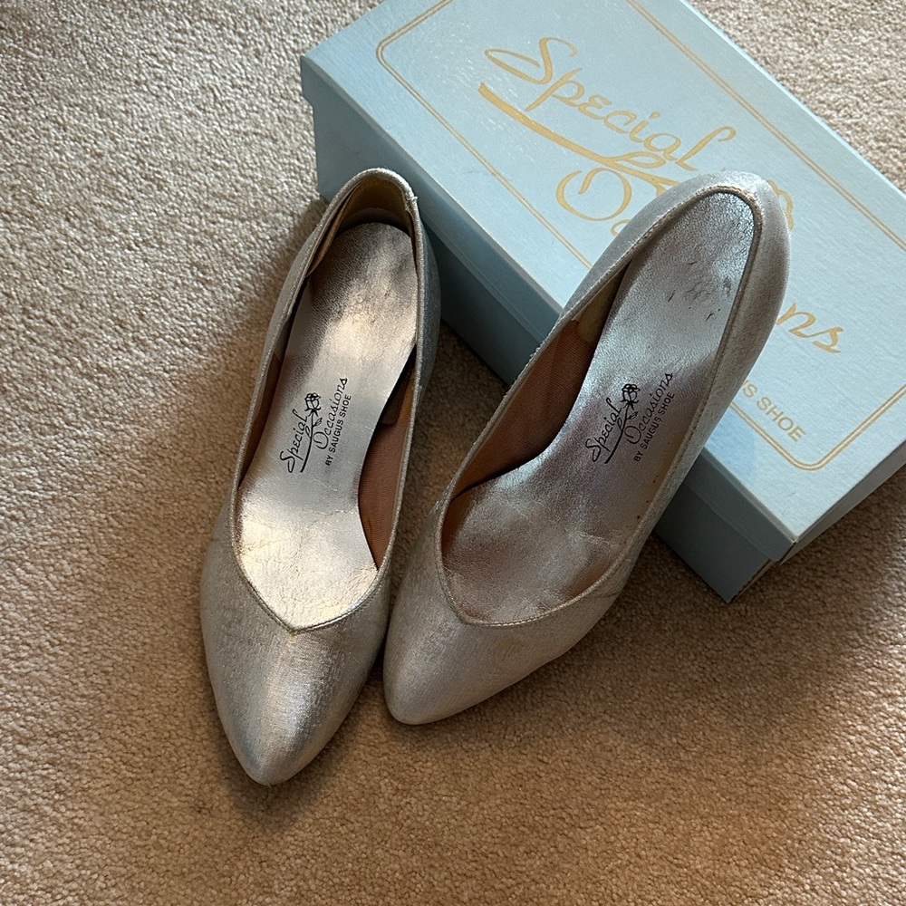 Soft Style Silver Heels